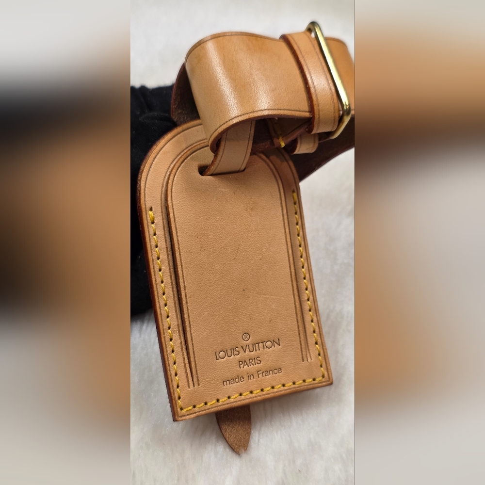 AUTHENTIC LV NAMETAG & POIGNET SET - Picture 10 of 15